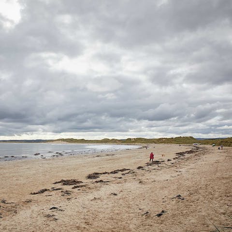 Walk to the nearby beach to go surfing, sailing, scuba diving or bodyboarding at Beadnell Bay