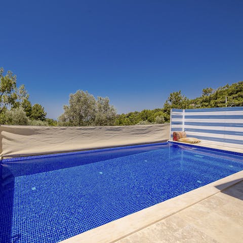 The tranquillity of the private pool 