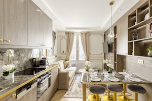 Pearl & Taupe image 1