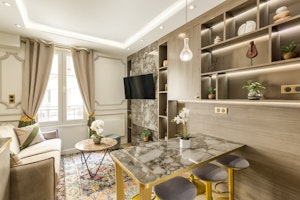 Pearl & Taupe image 9