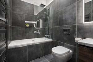Lakeview Luxury image 10