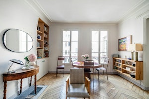 Parisian Perspective image 13
