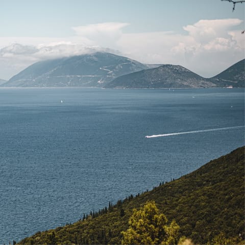 Experience the beauty of Kefalonia from the south coast of the island 