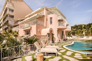 Pink Haven image 2