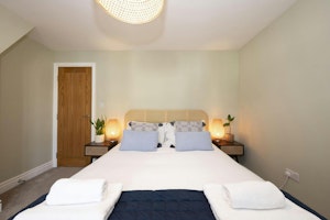 Surbiton Stay image 12