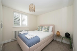 Surbiton Stay image 11
