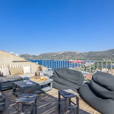 Sip a cocktail or read a book on the roof terrace and take in views of the ocean
