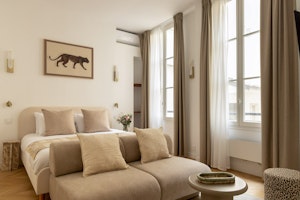 Marais Interlude image 1