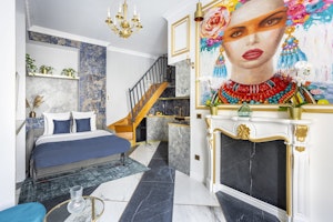 The Artsy Aristocrat image 6