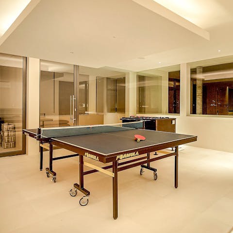 Enjoy a game of table tennis in the entertainment room