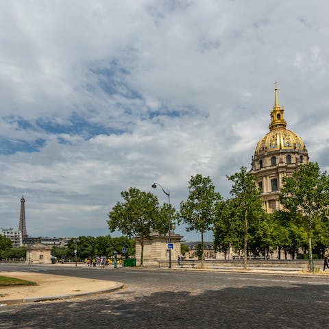 Explore the famous sights on your doorstep, with Les Invalides a six-minute walk away