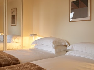 Serene & Sophisticated image 9