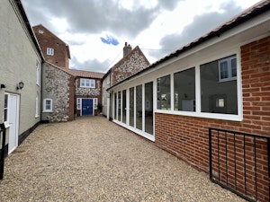 The Old Chequers image 14