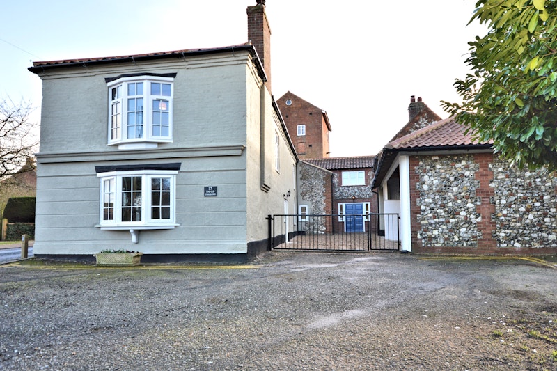 The Old Chequers additional image