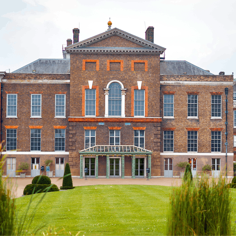 Escape the hustle and bustle – take a ten-minute stroll to the beautiful Kensington Palace Gardens