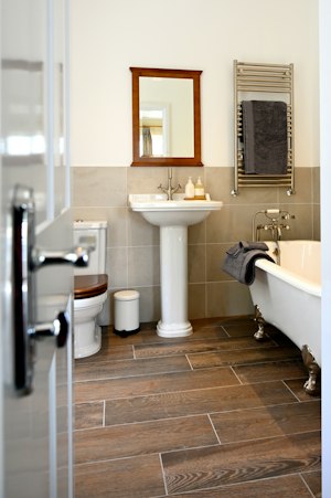Farmhouse image 8