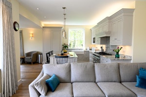 Farmhouse image 2