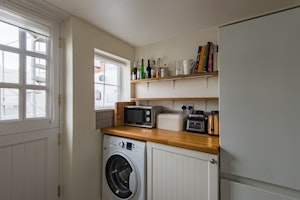 Coastal Cottage image 13