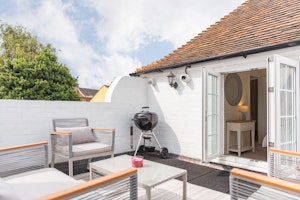 Coastal Cottage image 9