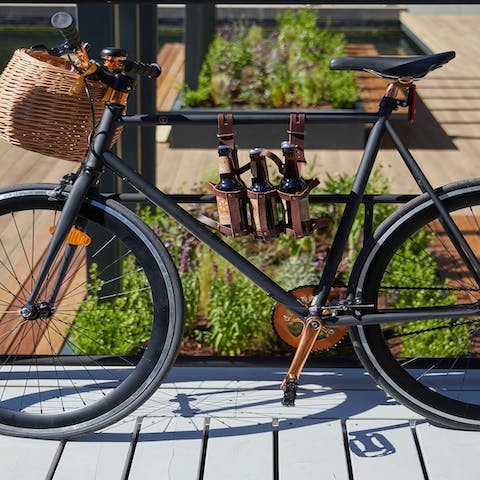 Cycle around Paddington on the free-to-use bikes