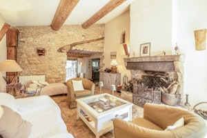 A Place in Provence image 10