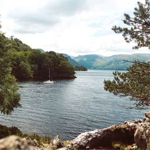 Discover the second largest lake in England, beautiful Ullswater is little more than a fifteen-minute drive away