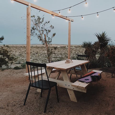 Eat out under the stars with the sounds of nature for company