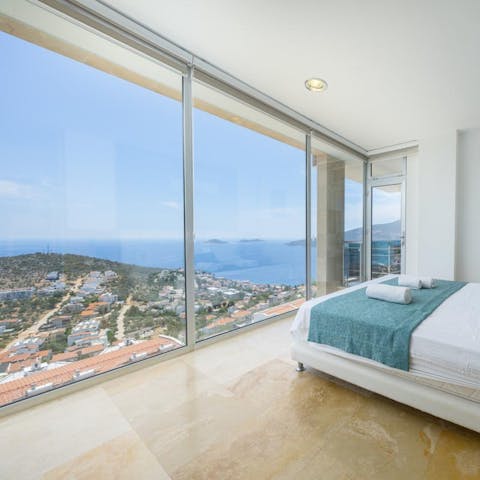 Floor to ceiling windows in most rooms in the house maximise light and provide beautiful vistas