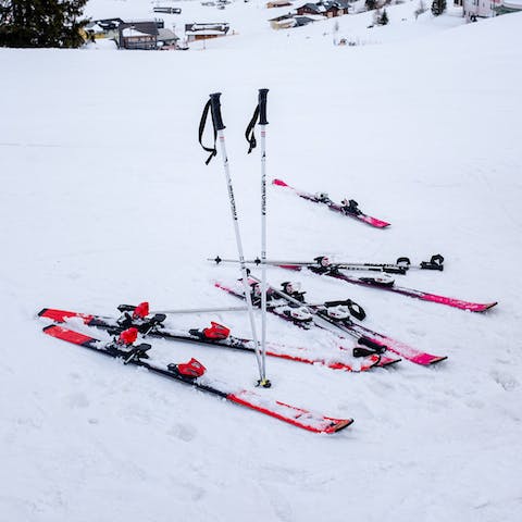 Cross-country ski from your doorstep or access a ski lift less than 10 minutes drive away