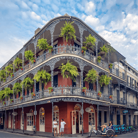 Explore art galleries, pop into quaint coffee shops, and admire the architecture at the French Quarter – less than a fifteen minute walk away