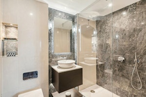 Paddington Luxe image 7