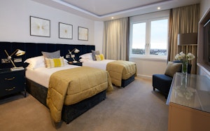 A Kensington Dream image 5