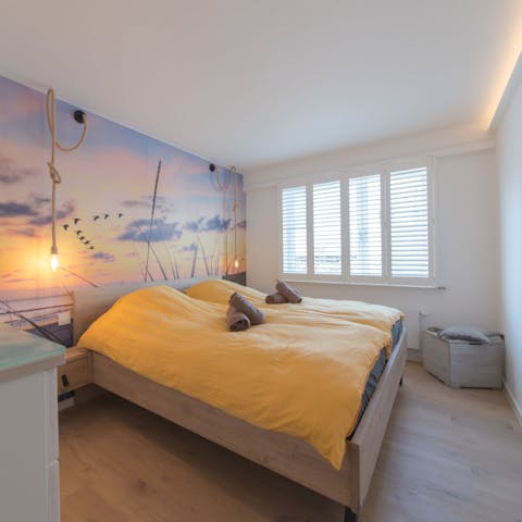 Wake up in the sea-themed bedroomed feeling rested and ready for another day of sightseeing
