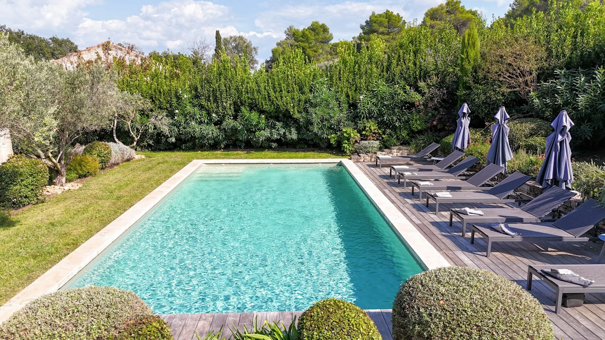 Provençal Peace, Provence-Alpes-Côte d'Azur