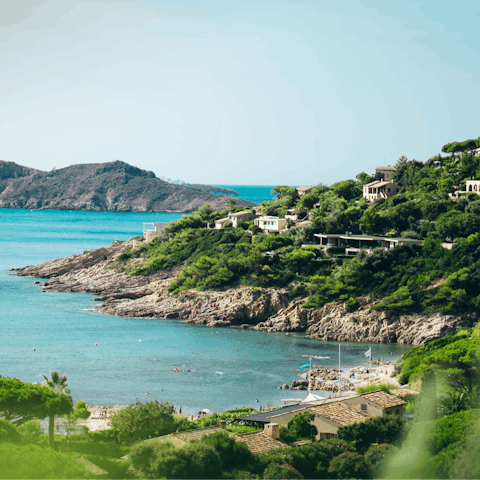 Pack a beach bag and explore the Côte d'Azur 