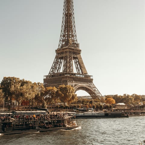 Stroll across the Seine to the Effiel Tower, only minutes away