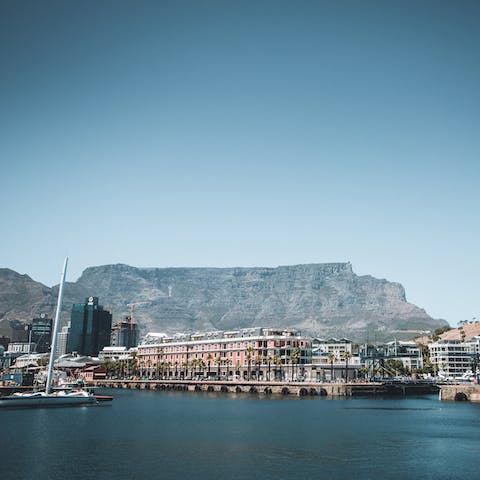 Discover the many restaurants, shops and museums around the V&A Waterfront, a five-minute drive away