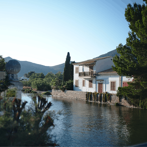 This home is located close to Pollenca, Alcudia, and the beach.