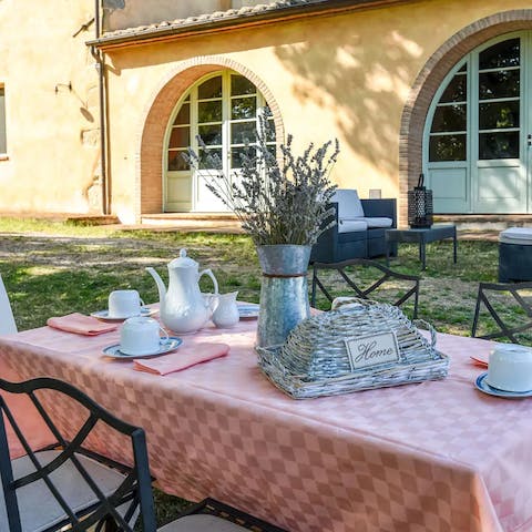 Start mornings with fresh coffee and pastries at the outdoor table