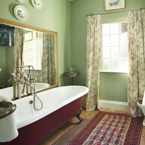 Luxuriate in the free-standing bathtub after a day trip to York