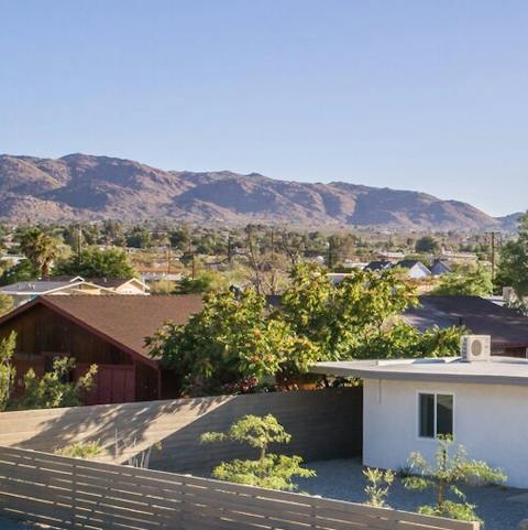 Stroll two minutes into the town centre of Joshua Tree for drinking and dining