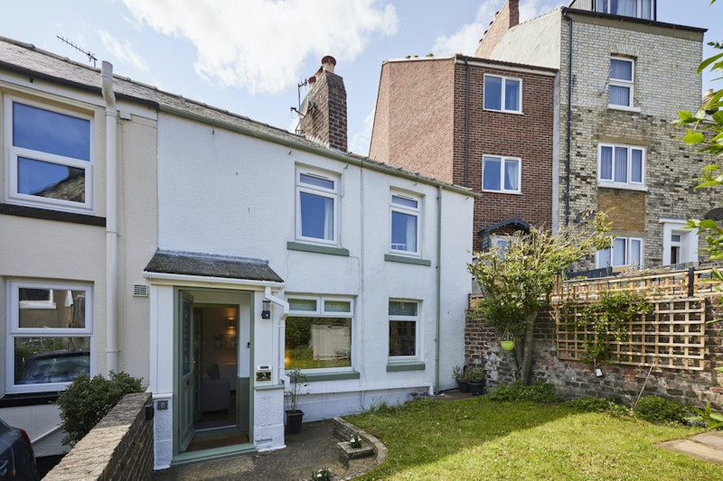 Cosy Coastal Retreat additional image