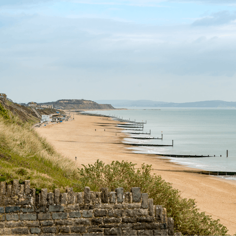 Drive ten minutes to the beaches of Bournemouth and Branksome Chine