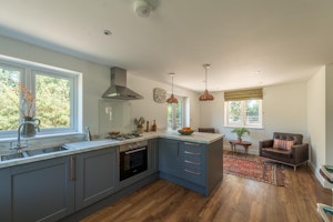 Red Hart Lodge image 14
