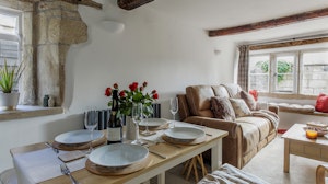 Painswick Charm image 11