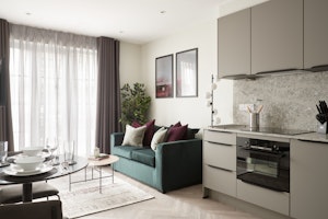 East End Gem image 1