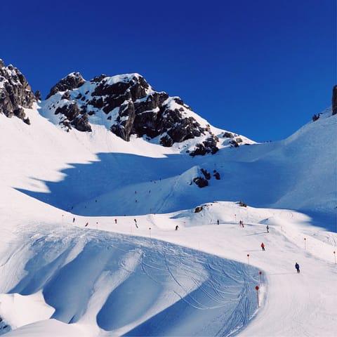 Explore the slopes of Ski Arlberg – Austria's biggest ski area