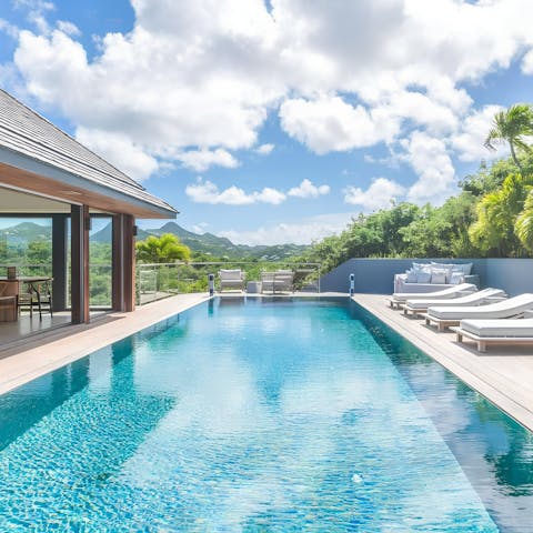 Take the five-minute drive to the beach or spend the day by the pool