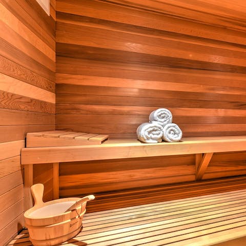 Unwind and relax in the heat of the sauna 