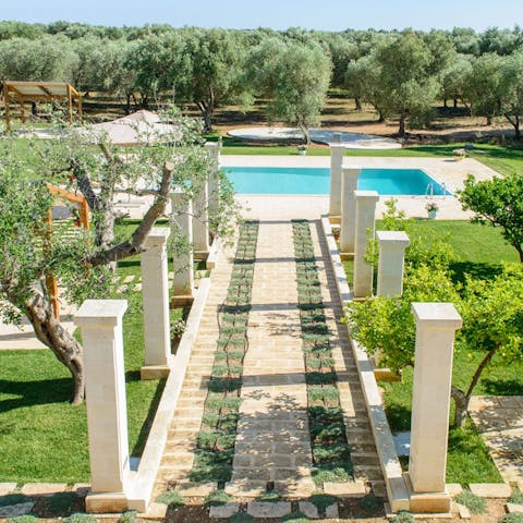 Retreat from the world among 2.5 hectares of olive groves